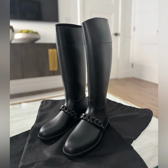Givenchy Eva Chain Rubber Rain boots size 37 - Picture 4 of 14
